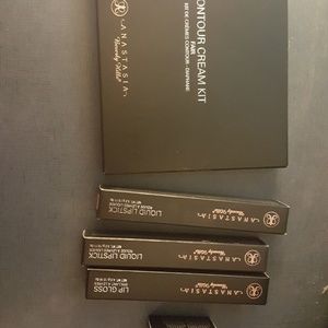 Anastasia Beverly Hills makeup